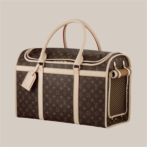 louis vuitton hondentuigje|Louis Vuitton dog collection debuts for $65K .